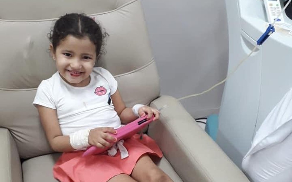 Sophia Vitória Gonçalves da Silva Miranda, de 5 anos, busca um doador de medula óssea — Foto: Arquivo pessoal