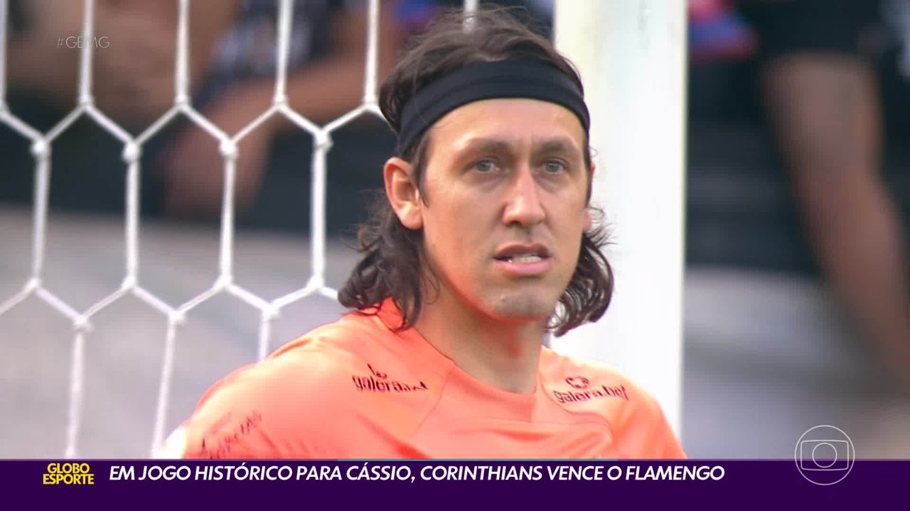Em jogo hist&oacute;rico para C&aacute;ssio, Corinthians vence Flamengo