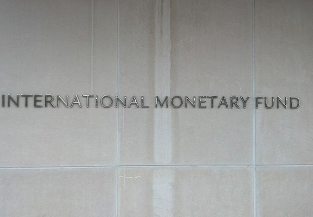Placa do Fundo Monetário Internacional (Foto: By Pouyana - Own work, CC BY-SA 3.0, https://commons.wikimedia.org/w/index.php?curid=29511017)