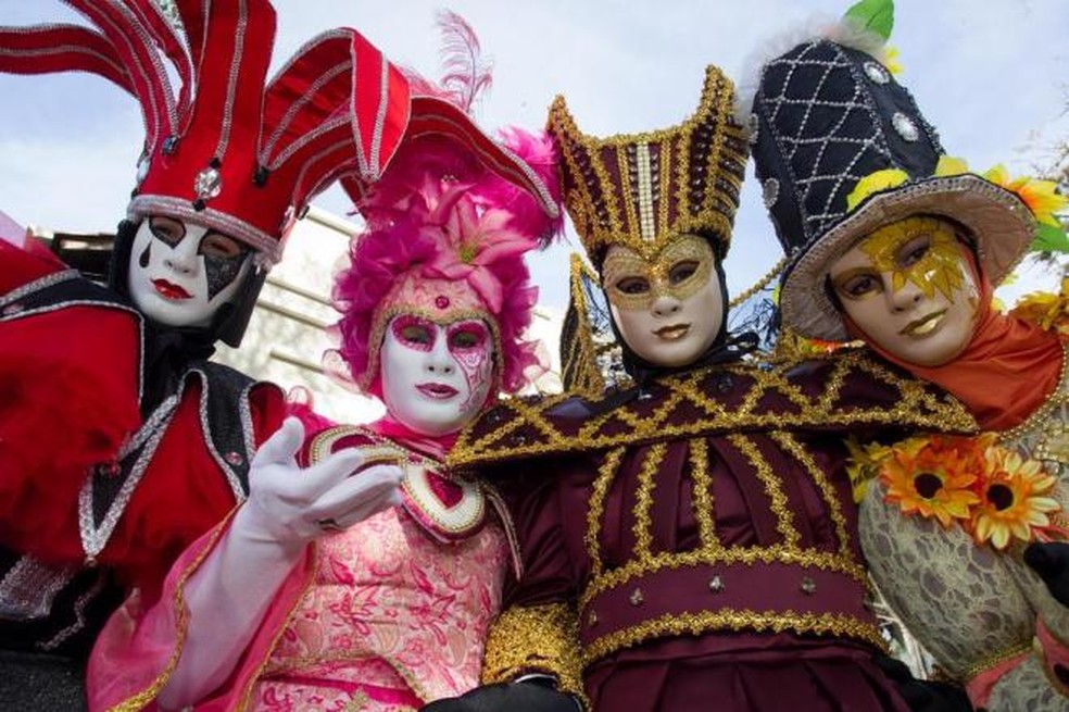 Carnaval de Veneza acontece durante a festa da Gastronomia — Foto: Zé Ronconi/Arquivo