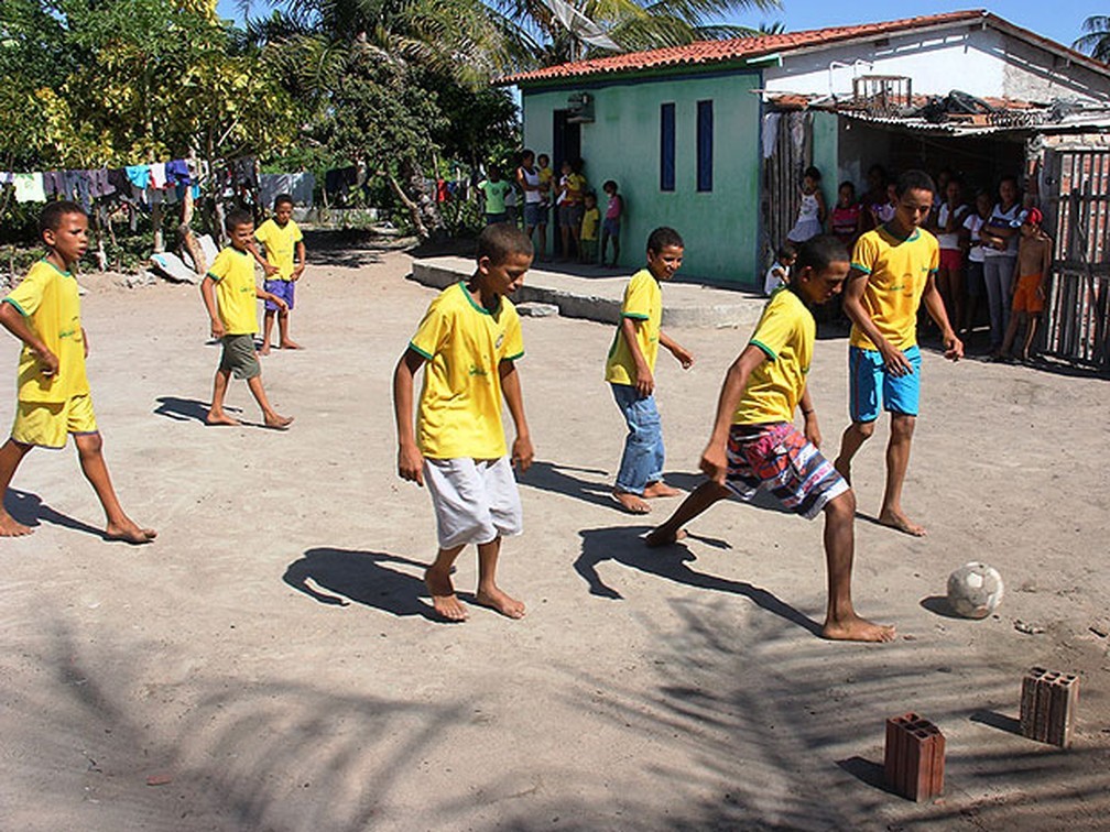Com quantidade de filhos, Irineu poderia montar time de futebol. — Foto: Raimundo Mascarenhas/Calila Notícias