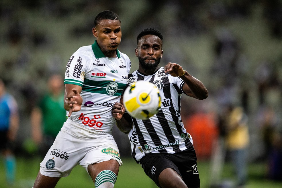 Coritiba e Cear&aacute; lutam contra o rebaixamento na S&eacute;rie A &mdash; Foto: Thiago Gadelha / SVM
