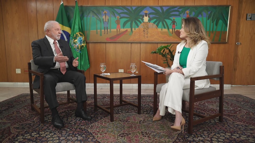 Lula dá entrevista a Natuza Nery — Foto: Reprodução/GloboNews
