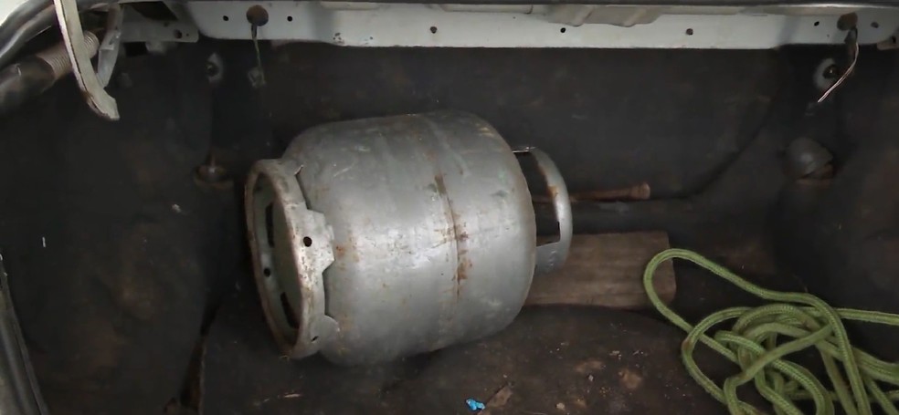 Famílias passam a utilizar lenha e carvão em substituição ao gás de cozinha no MA — Foto: Reprodução/TV Mirante