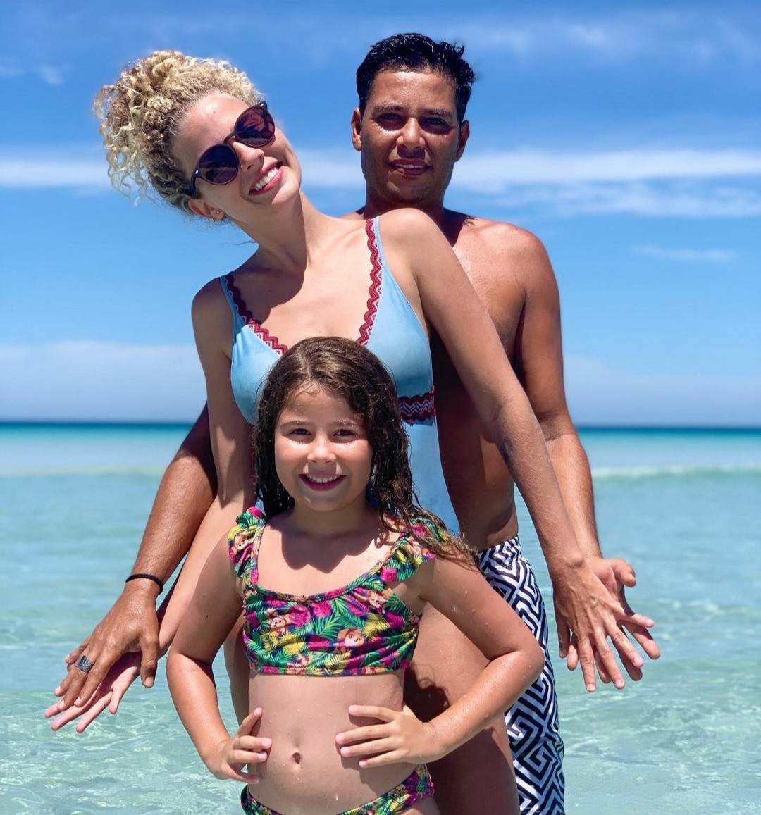 Debby Lagranha com o marido, Leandro, e a filha, Duda  (Foto: Reprodução / Instagram )