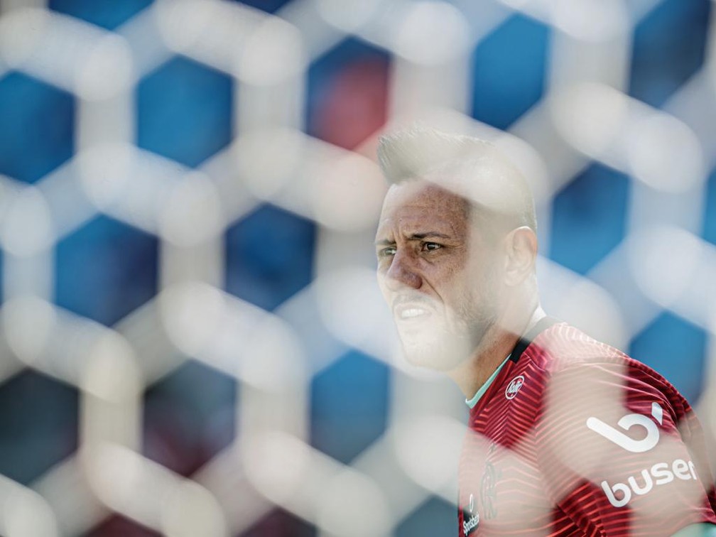 Diego Alves renova com Flamengo por um ano — Foto: André Mourão / FOTO FC