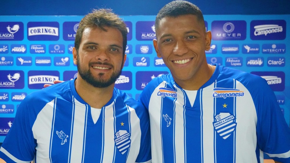 Norberto deu assistência para Yago no primeiro gol do CSA — Foto: Matheus Pimenta/ASCOM CSA