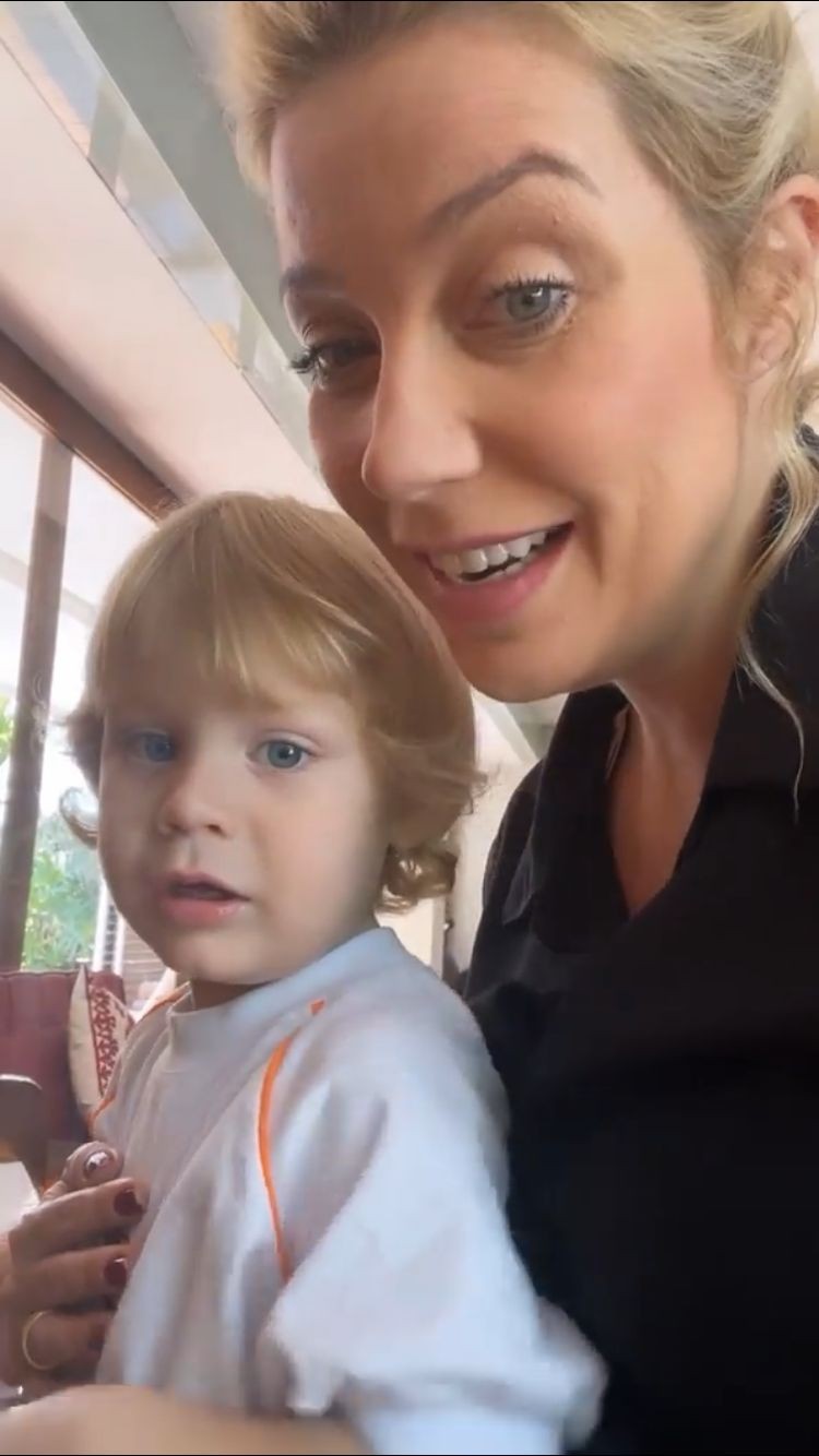 Luiza Possi canta com o filho e encanta a web (Foto: Reprodução/Instagram)