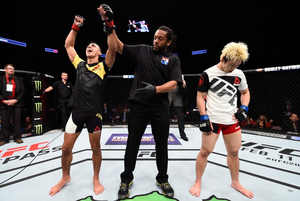 Ricardo Carcacinha bateu Michinori Tanaka em sua estreia no UFC (Foto: Getty Images)