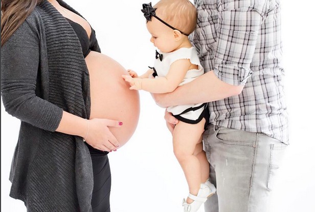 Thais Fersoza fez ensaio de gravidez antes do nascimento de Theodoro (Foto: Reprodução / Instagram)