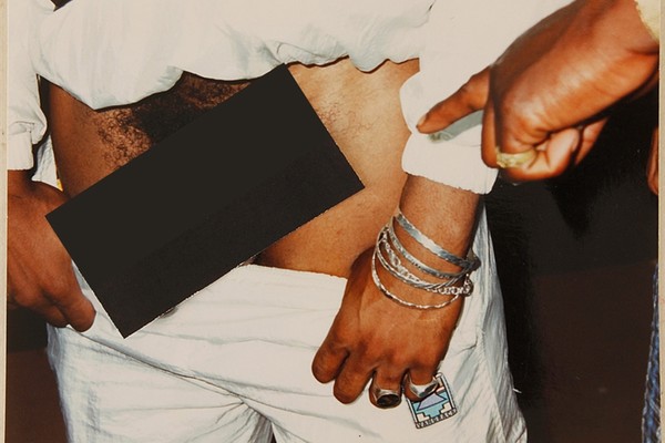 O nude do rapper Tupac colocado em leilão (Foto: Divulgação)