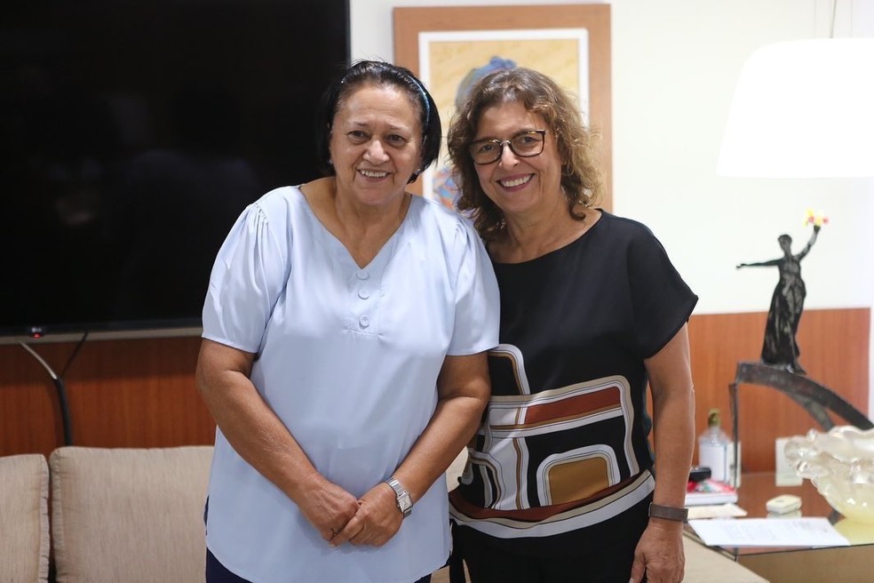Fátima Bezerra e secretaria da Sethas Iris Maia — Foto: Divulgação