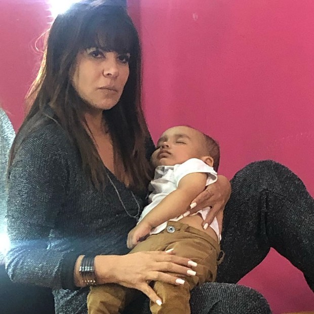 Mara Maravilha posta fotos com crianças e fala sobre ser mãe (Foto: Reprodução/Instagram)