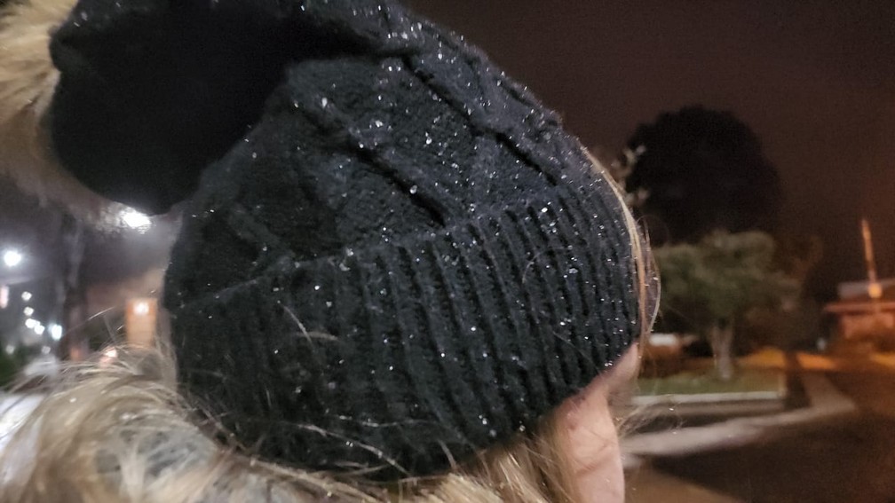 Imagem mostra chuva congelada em SC — Foto: Mycchel Legnagi/ São Joaquim Online