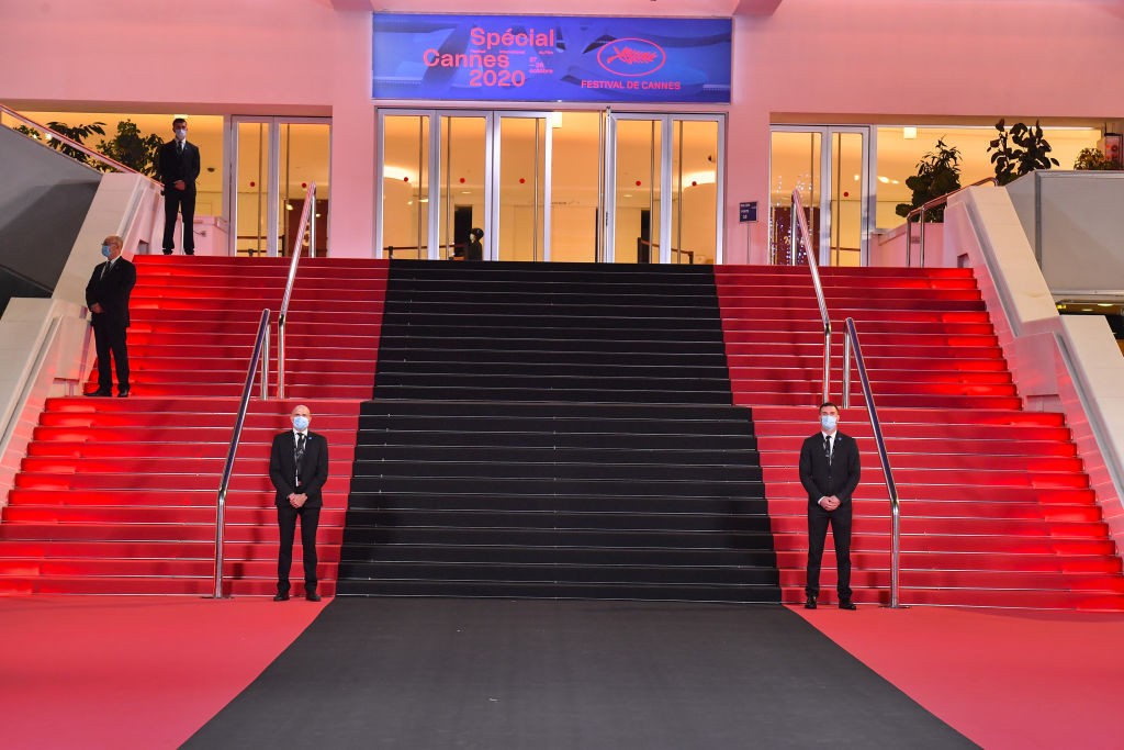 Festival de Cannes estende tapete preto em tributo às vítimas de ataque na França (Foto: Getty Images)
