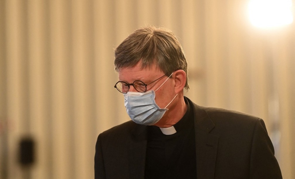 Rainer Maria Woelki, arcebispo de Colônia, na Alemanha, durante a apresentação de relatório sobre vítimas de abusos sexuais — Foto: Ina Fassbender /AFP