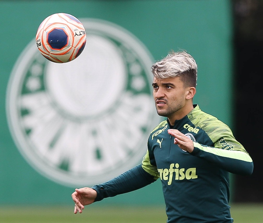 [COMENTE] Você concorda com a venda de Victor Luis para o Botafogo?