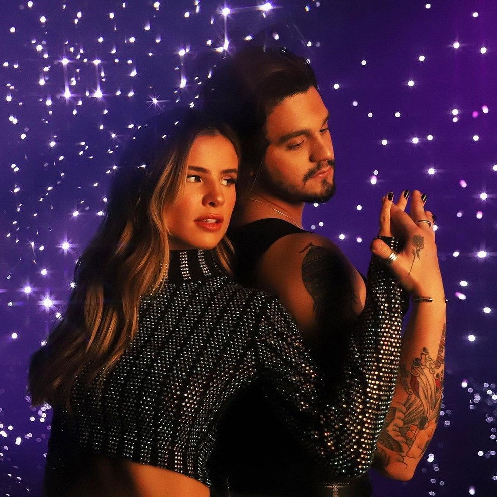 Giulia Be e Luan Santana no clipe da música 'Inesquecível', em que fazem parceria — Foto: Reprodução/Instagram