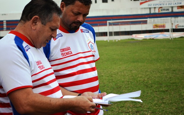 Ubirajara disse que o time tem que ter muita atenção (Foto: Felipe Martins/GLOBOESPORTE.COM)