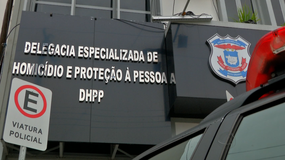Delegacia de Homicídios e Proteção à Pessoa (DHPP) em Cuiabá — Foto: Reprodução/TVCA