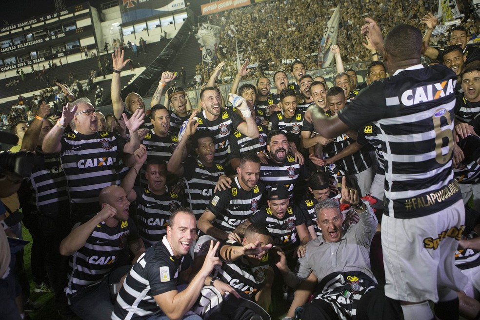 Jogadores nas comemorações do título do Corinthians em 2015 — Foto: Daniel Augusto Jr/Ag. Corinthians
