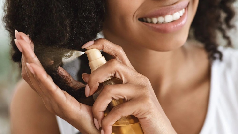 7 opções de óleos para hidratar e dar brilho ao cabelo (Foto: Divulgação/L'Oréal Paris)