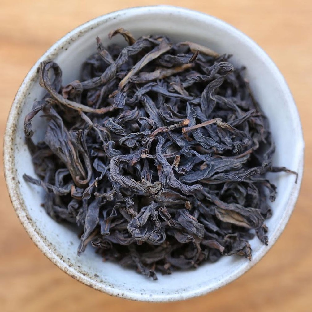 Chá Rou Gui é achado nas montanhas Wuyi, no leste da China — Foto: Arquivo Pessoal/Caio Barbosa