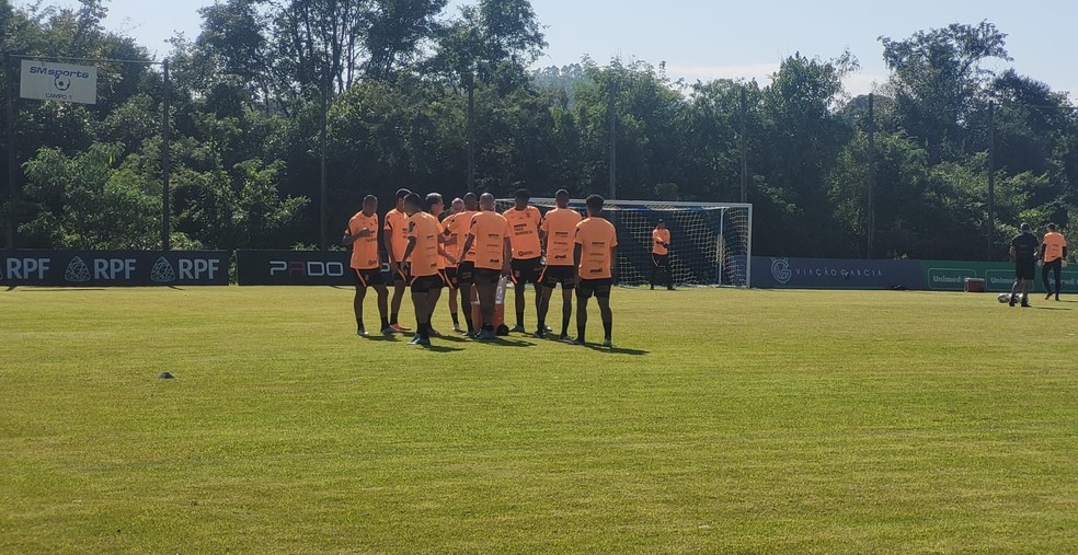 Corinthians faz primeiro treino após empate na Copa do Brasil