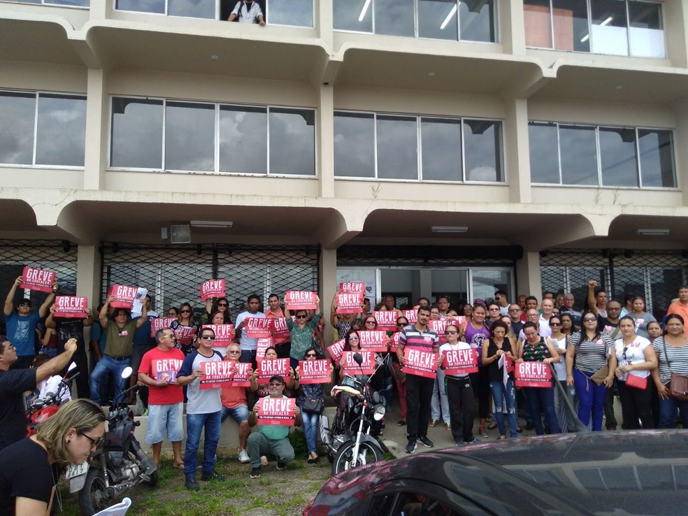 Professores da rede pública iniciaram greve que durou 44 dias no Pará, pedindo o pagamento do piso salarial. (Foto: Divulgação/Sintepp)
