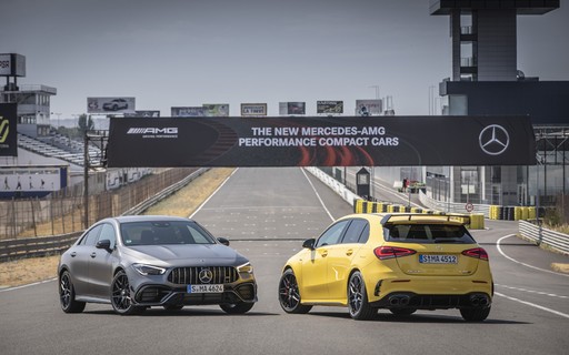 Com 421 Cv Mercedes Amg A 45 S E Cla 45 S Sao Dois Agentes De