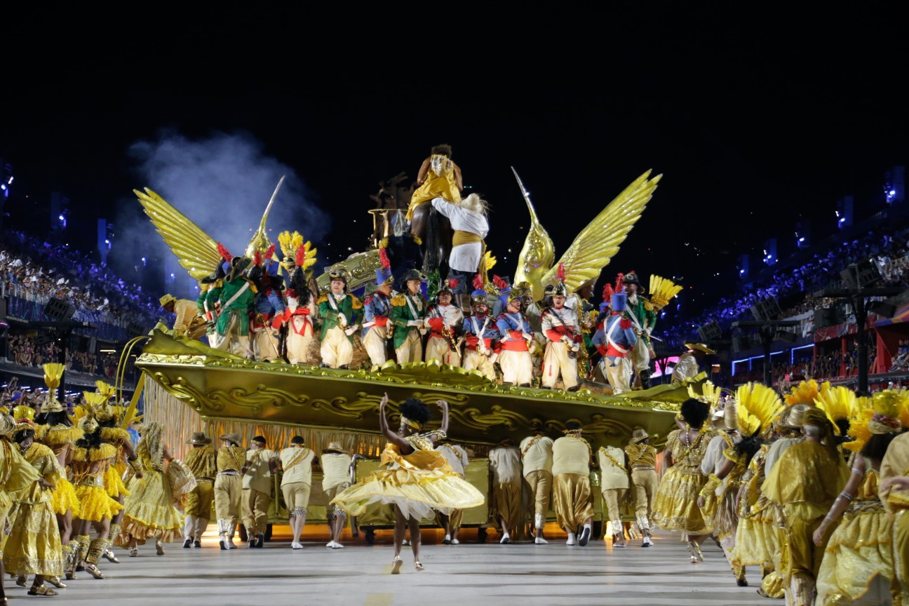 Beija-Flor canta o "grito dos excluídos" ao falar do bicentenário da Independência do Brasil  — Foto: Domingos Peixoto