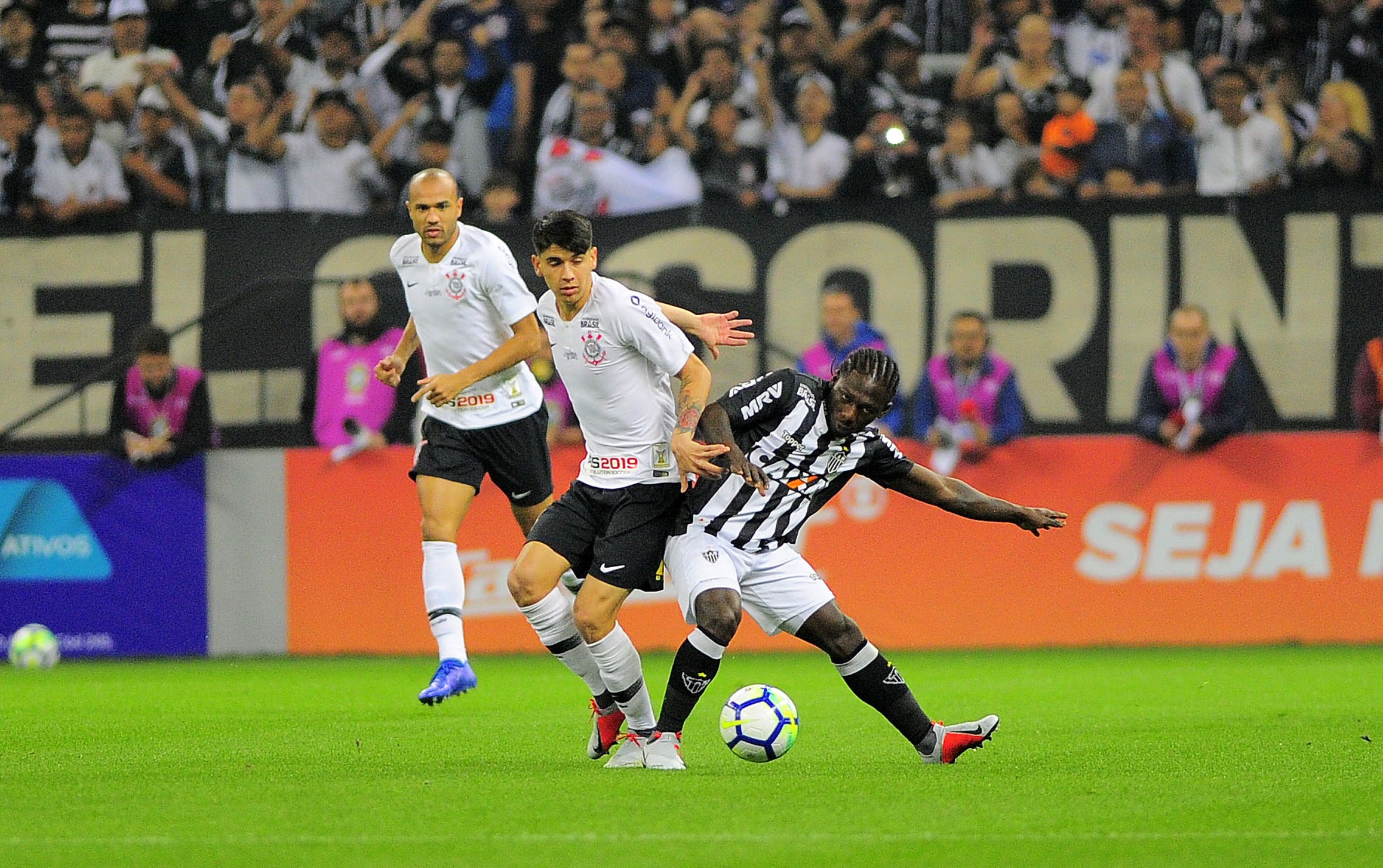 COMENTE E DÊ SUA NOTA! Surpresa na escalação, Marllon vai bem, e Roger decepciona mais uma vez