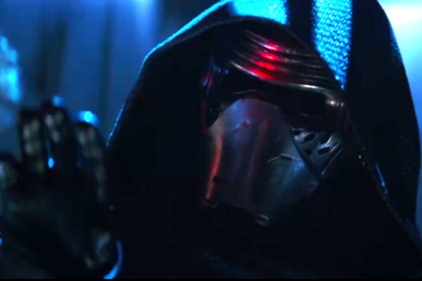 Adam Driver como o vilão Kylo Ren em cena da franquia Star Wars (Foto: Reprodução)