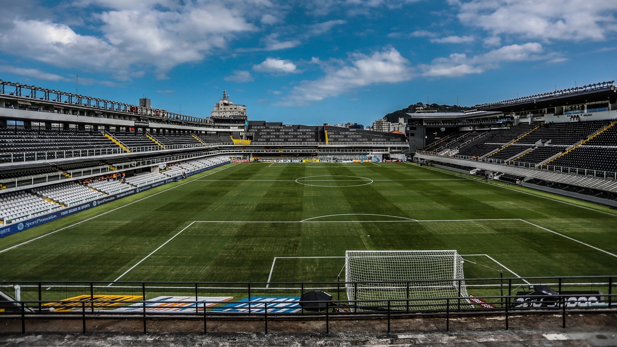 Santos recupera 70 cadeiras cativas e