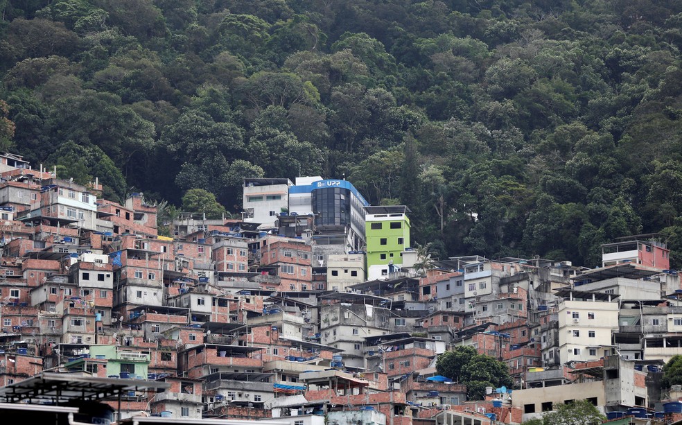 A favela da Rocinha, no Rio de Janeiro, é uma área endêmica de tuberculose — Foto: Reuters
