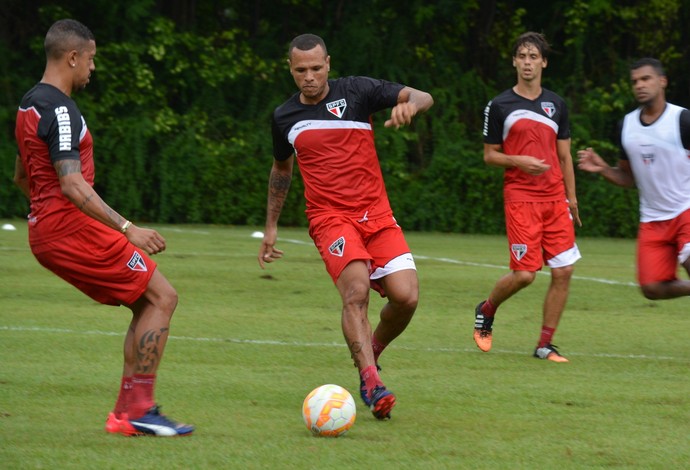 Para comentarista, São Paulo não pode abrir mão de muitos titulares contra o Marília