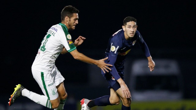 Praxedes e Lucas Kal duelam em Bragantino e América-MG