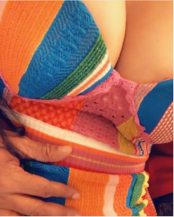 Uma cena do vídeo compartilhado por Nicki Minaj que levantou a possibilidade de que ela esteja grávida (Foto: Instagram)
