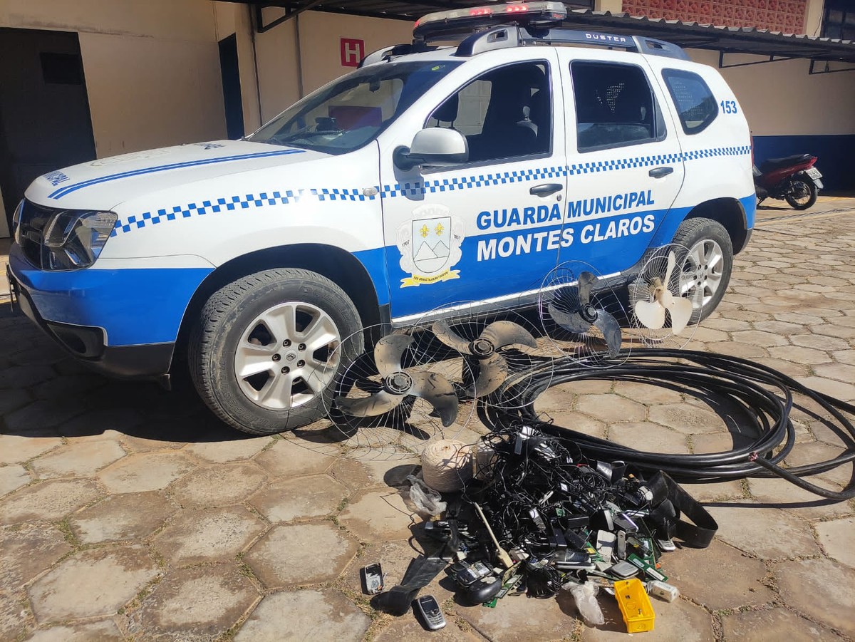 Dois homens são presos ao serem flagrados pela Guarda Municipal furtando Centro Vocacional Tecnológico