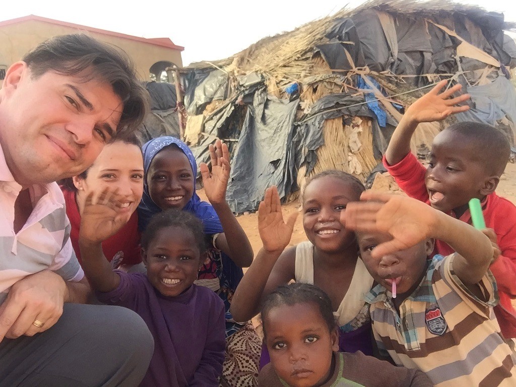 Xand, ex Paquito, vive em Níger com sua mulher e 19 filhos (Foto: Arquivo pessoal)