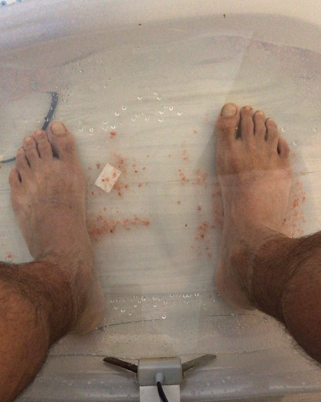 Reynaldo Gianecchini posta foto dos pés  (Foto: Reprodução/Instagram)