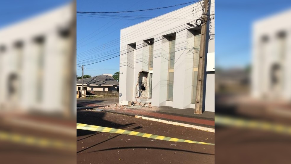 Um dos veículos usados no assalto tinha sido roubado na mesma região — Foto: Divulgação/PM