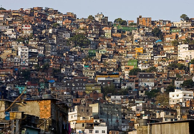 Comunidade da Rocinha, no Rio de Janeiro (Foto: Wikimedia Commons/Wikipedia)