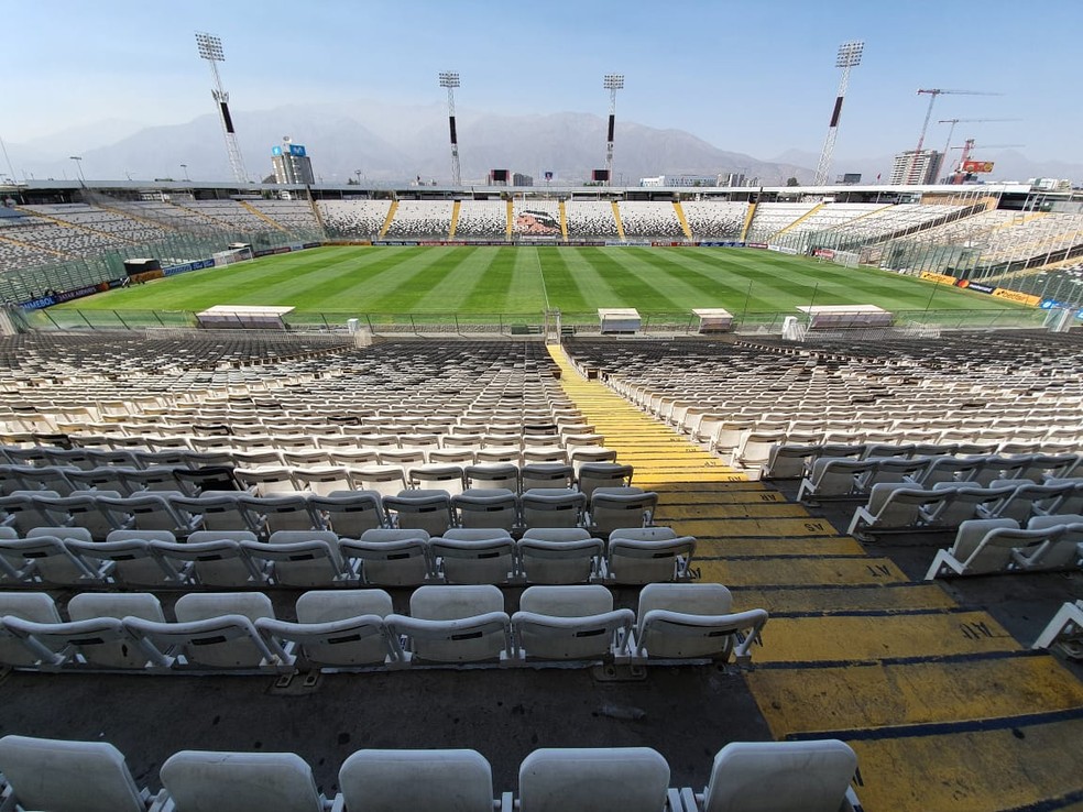 Estádio Monumental de Santiago recebe Colo-Colo x Athletico às 19h15 desta quarta — Foto: Fernando Freire