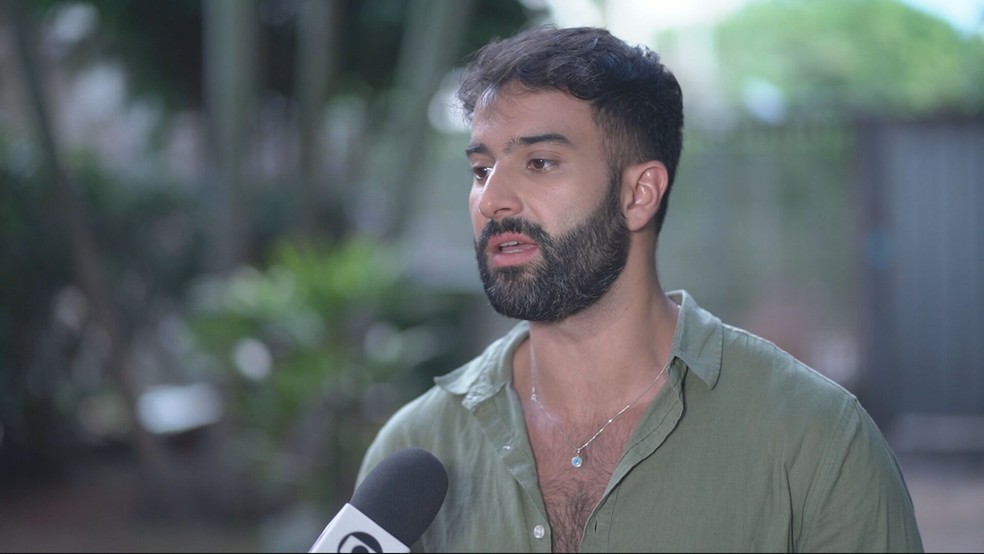 O jornalista Leonardo conta que se sente mal ao usar o vape — Foto: TV Globo