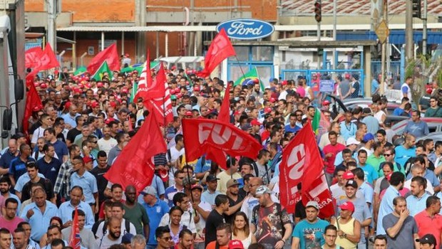 Trabalhadores da Ford iniciaram uma paralisação depois do anúncio de fechamento da fábrica de São Bernardo do Campo (Foto: ADONIS GUERRA/SMABC/DIVULGAÇÃO)