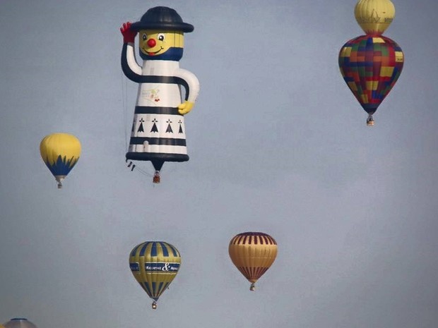 Balões no festival Lorraine Mondial Air Ballons (Foto: Facebook/DutchBallonSpotters)