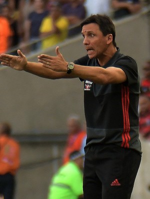 Muricy elogia personalidade de Zé Ricardo: Conhece muito de futebol