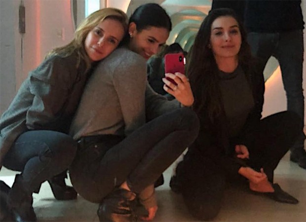 Fernanda Nobre, Bruna Marquezine e Marina Moschen (Foto: Reprodução/Instagram)