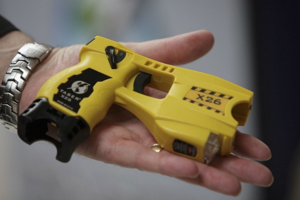 Pistola elétrica (Foto: Getty Images)
